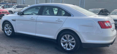 2011 Ford Taurus SEL