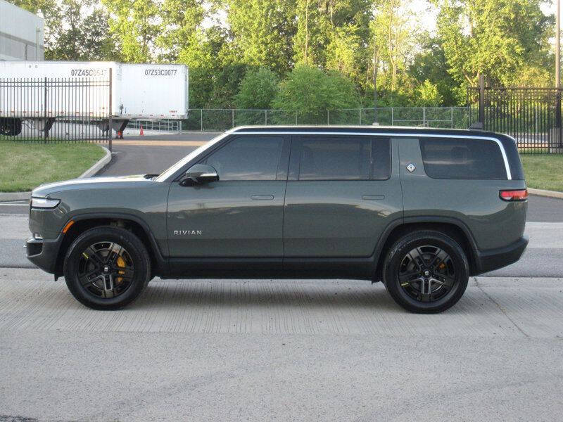 2023 Rivian R1S Launch Edition