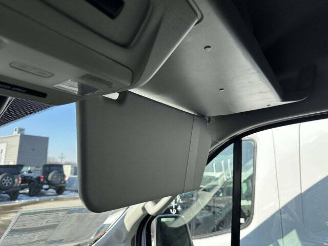 2025 Ford Transit 250