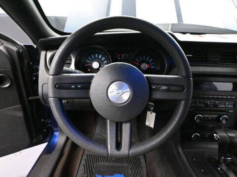 2012 Ford Mustang V6