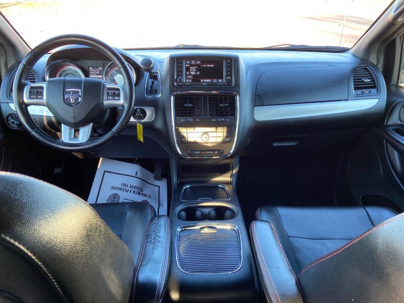2016 Dodge Grand Caravan R/T