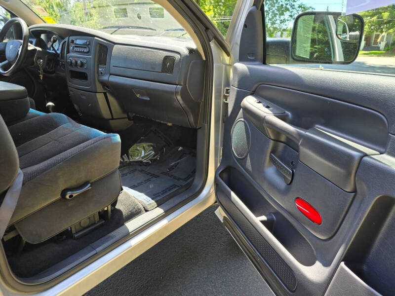 2004 Dodge Ram 2500 SLT