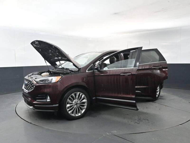 2021 Ford Edge Titanium