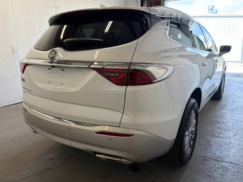 2023 Buick Enclave Essence
