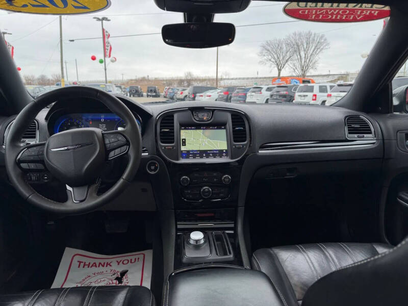 2023 Chrysler 300 S V6