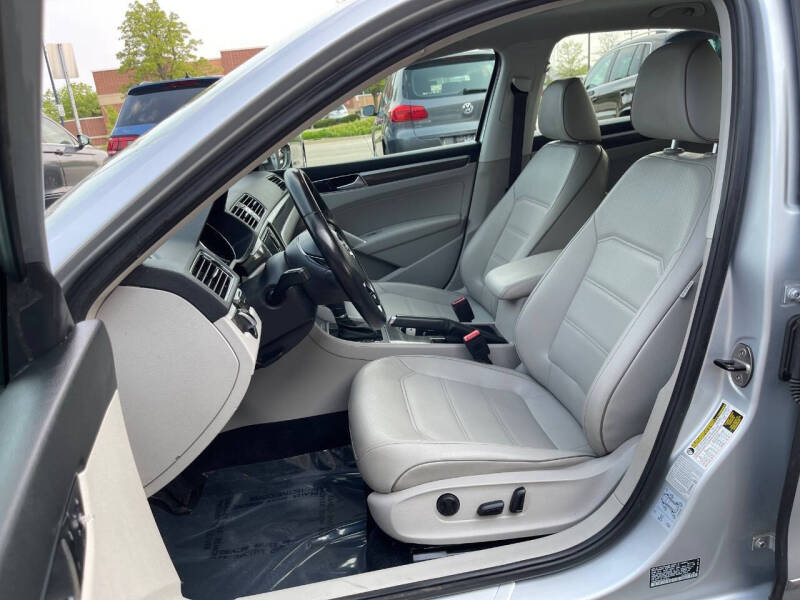 2016 Volkswagen Passat 1.8T SE