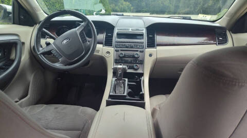 2010 Ford Taurus SEL