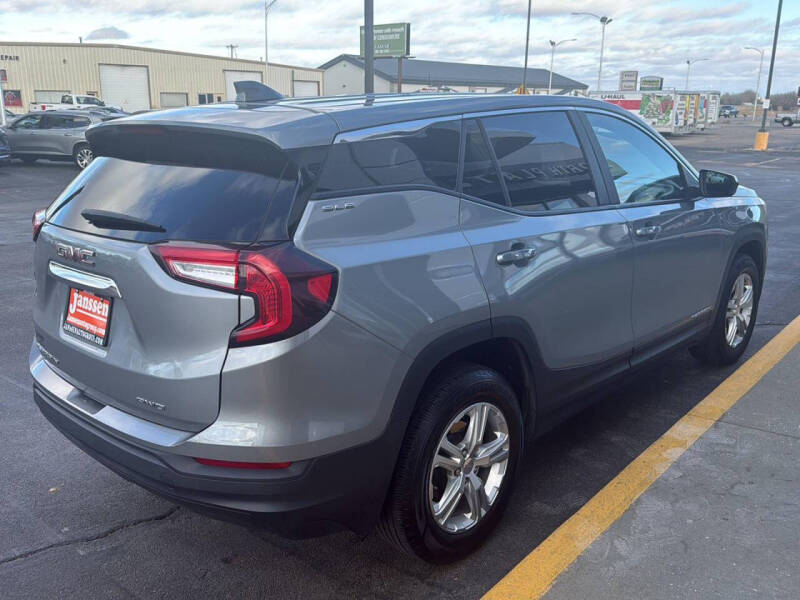 2024 GMC Terrain SLE