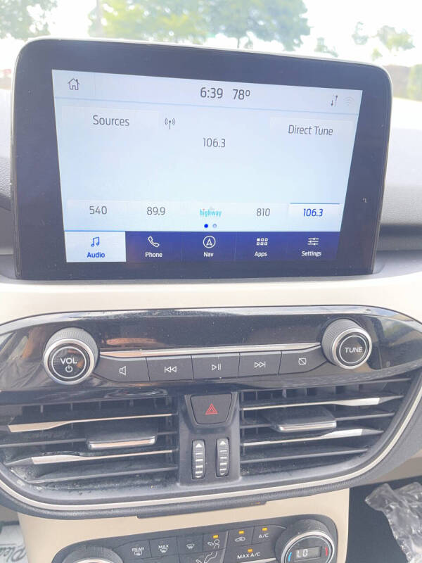 2020 Ford Escape SE
