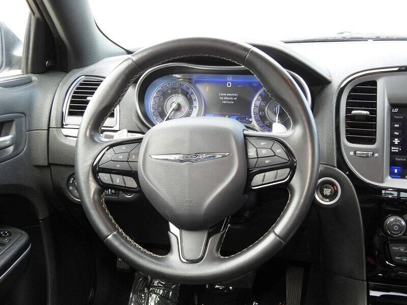 2021 CHRYSLER 300 Sedan - $23,900