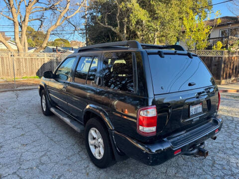 2003 Nissan Pathfinder SE