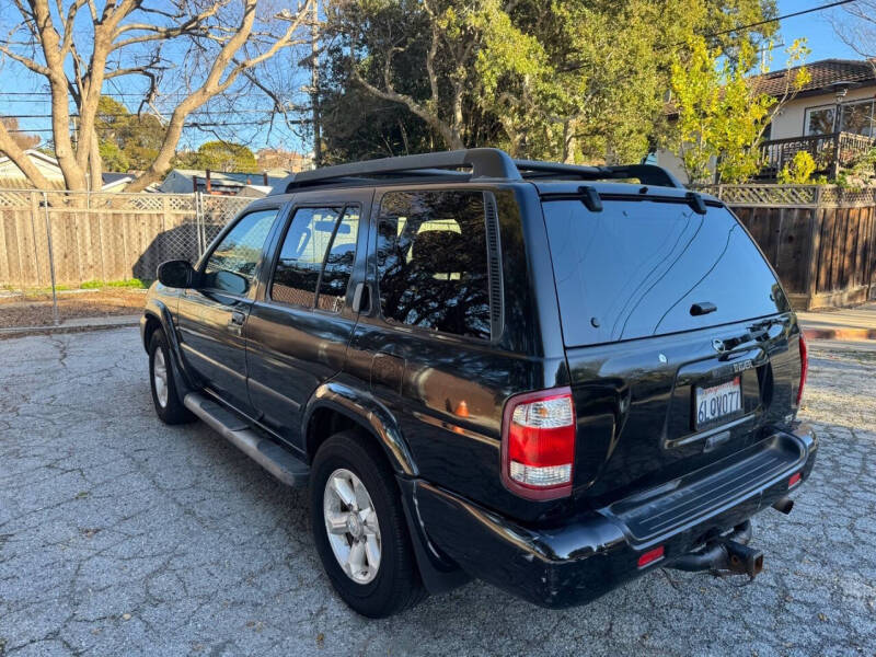 2003 Nissan Pathfinder SE
