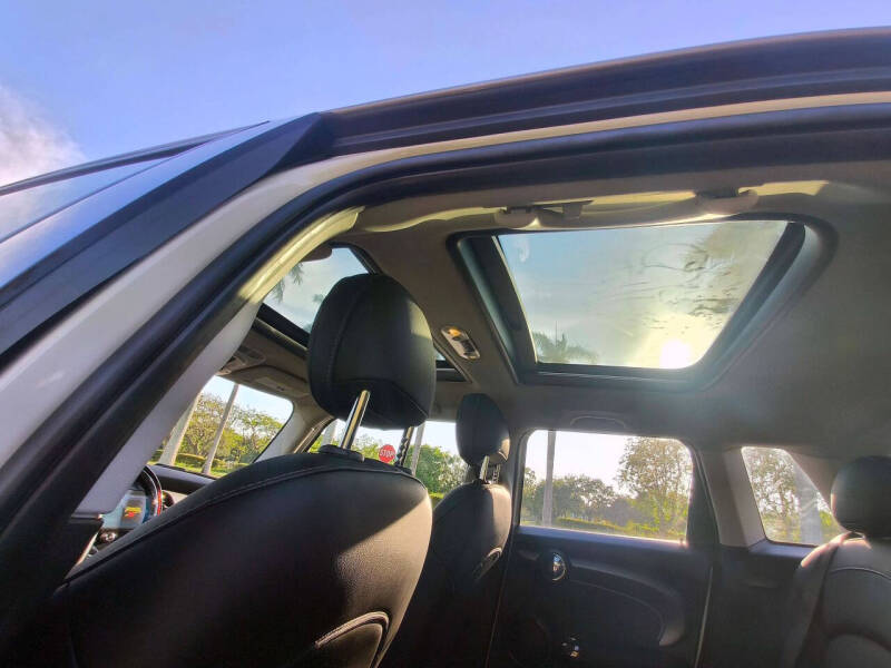 2023 MINI Hardtop 4 Door Cooper