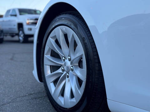 2016 Tesla Model S 75D