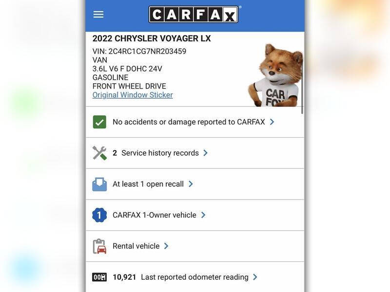 2022 Chrysler Voyager LX