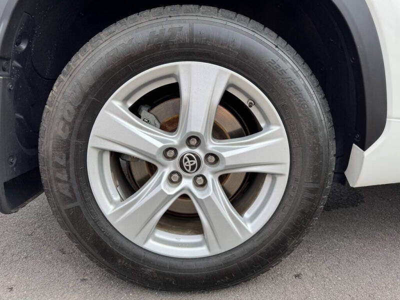 2020 Toyota Highlander L