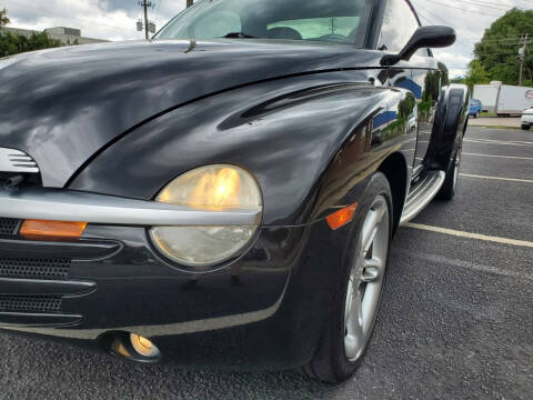 2004 Chevrolet SSR LS