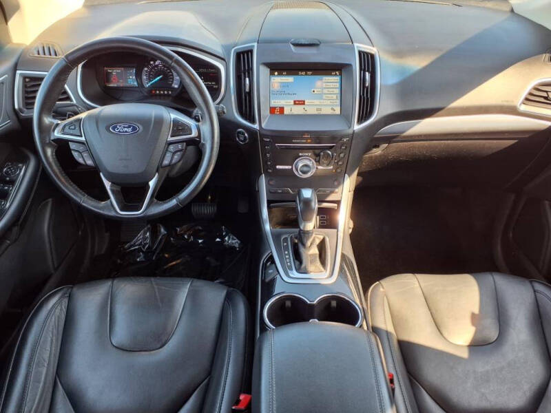 2018 Ford Edge Titanium