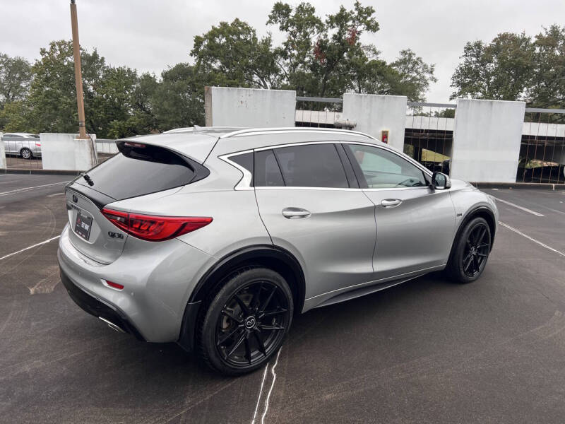 2018 Infiniti QX30 Premium