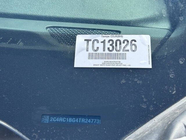2026 Chrysler Pacifica Select