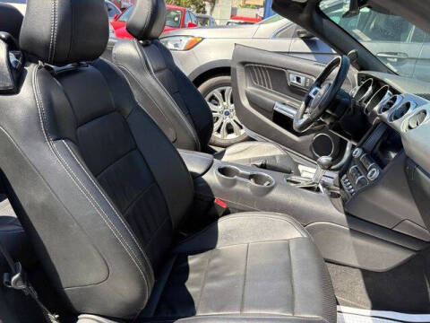 2022 Ford Mustang EcoBoost