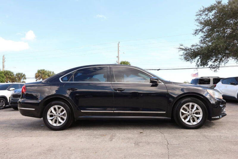 2017 Volkswagen Passat 1.8T S