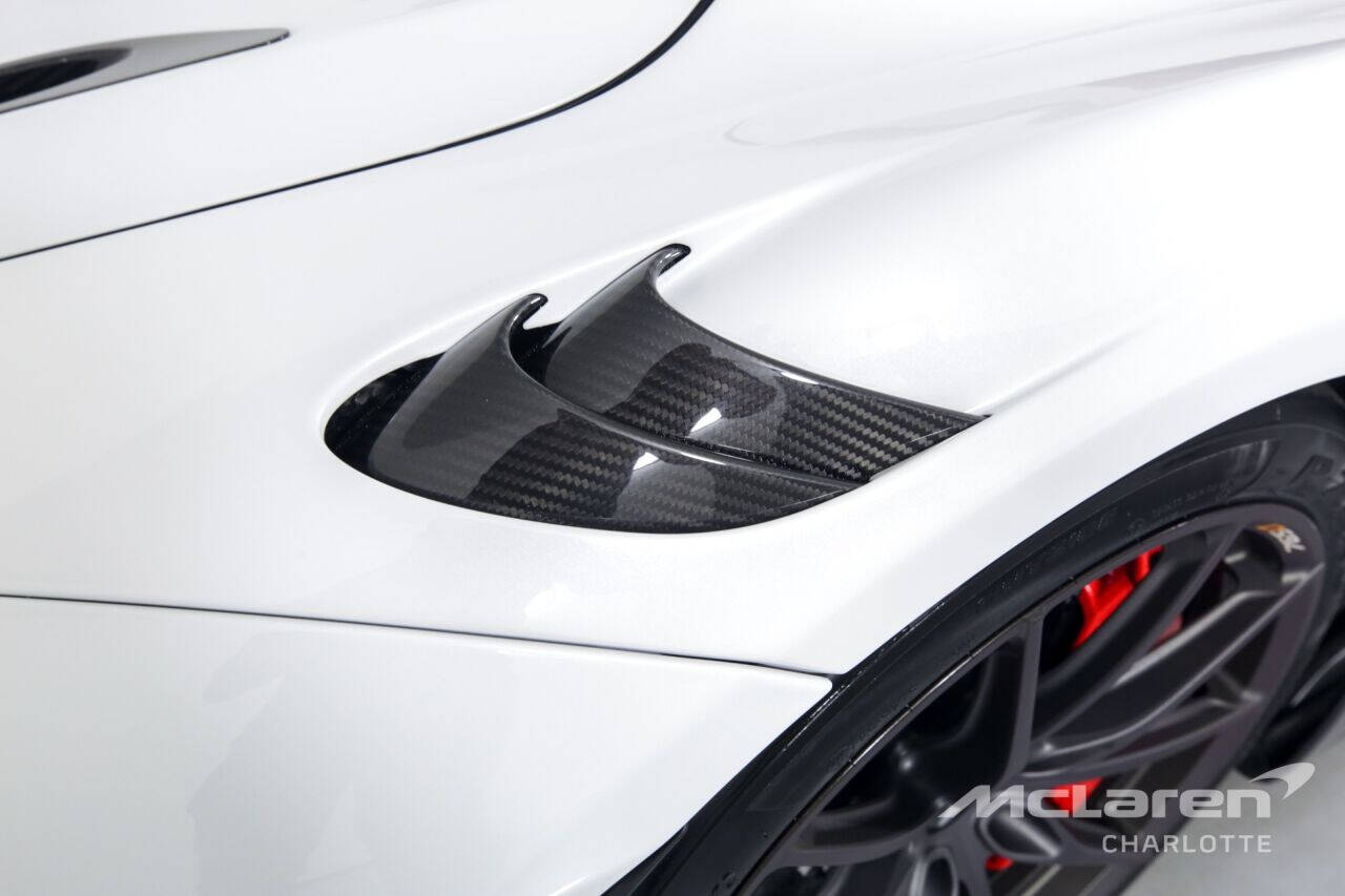 White 2022 McLaren 765LT Spider Base Convertible 2dr Convertible 30