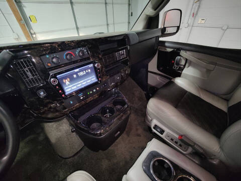 2022 Chevrolet Express 2500