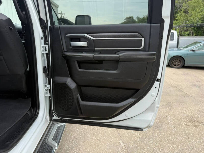 2024 RAM 2500