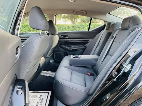 2021 Nissan Altima 2.5 SV