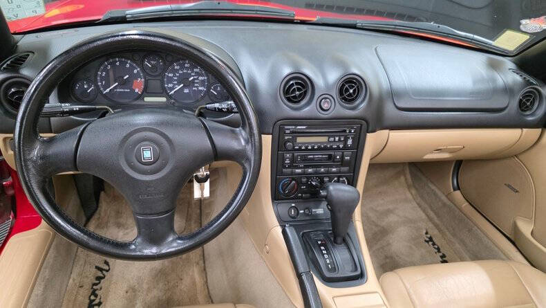 2000 Mazda MX-5 Miata