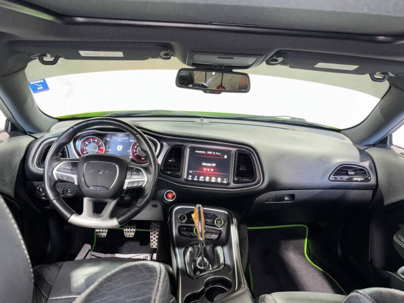 2015 Dodge Challenger SRT 392