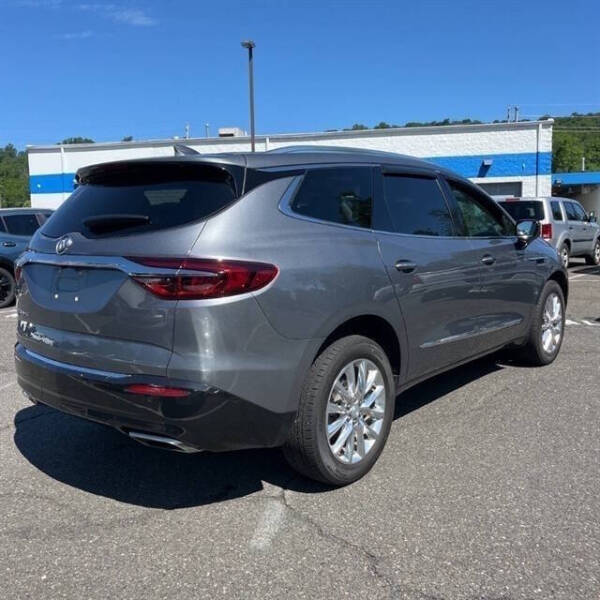 2021 Buick Enclave Essence