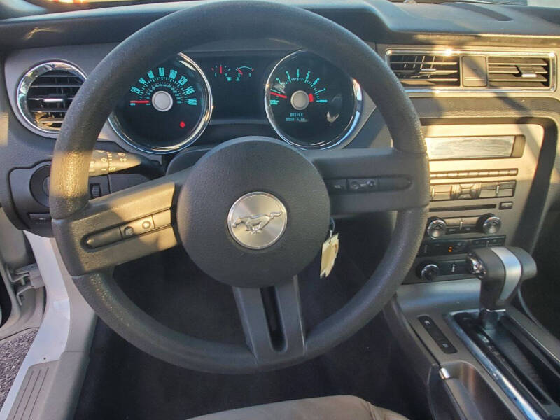 2011 Ford Mustang V6 Premium