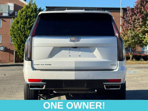 2022 Cadillac Escalade ESV Premium Luxury