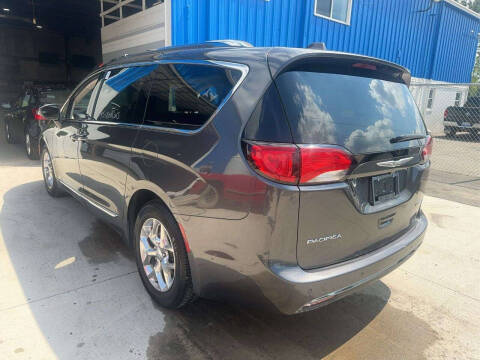 2017 Chrysler Pacifica Limited