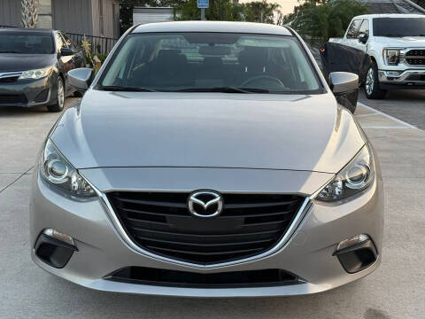 2015 Mazda MAZDA3 i Sport