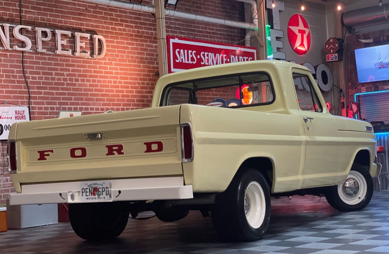 1967 Ford F-100 16