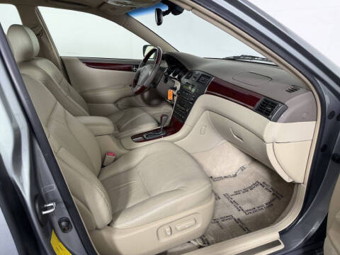2004 Lexus ES 330