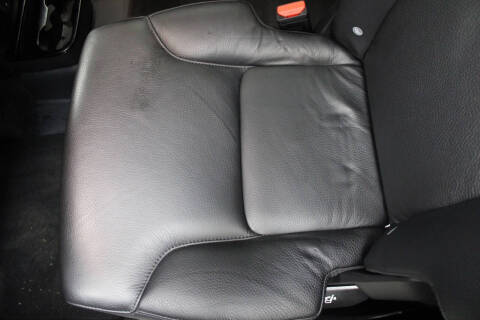 2022 Volvo XC90 T6 Momentum 6-Passenger