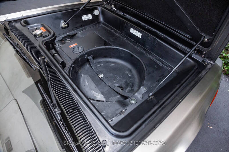 1981 DeLorean DMC-12