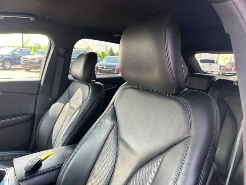 2019 Lincoln Nautilus Select