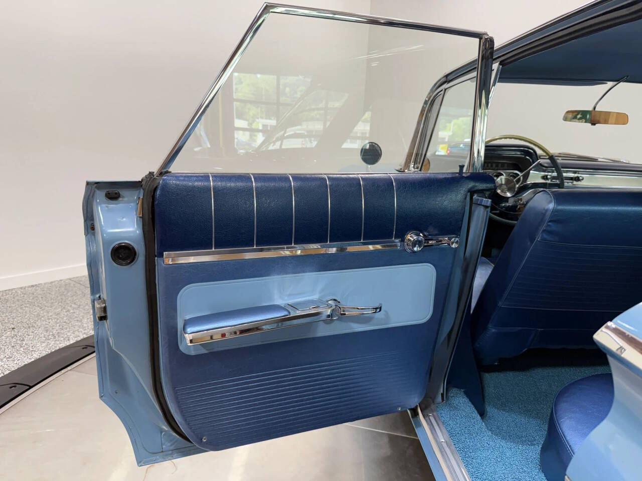 1960 Pontiac Ventura 34
