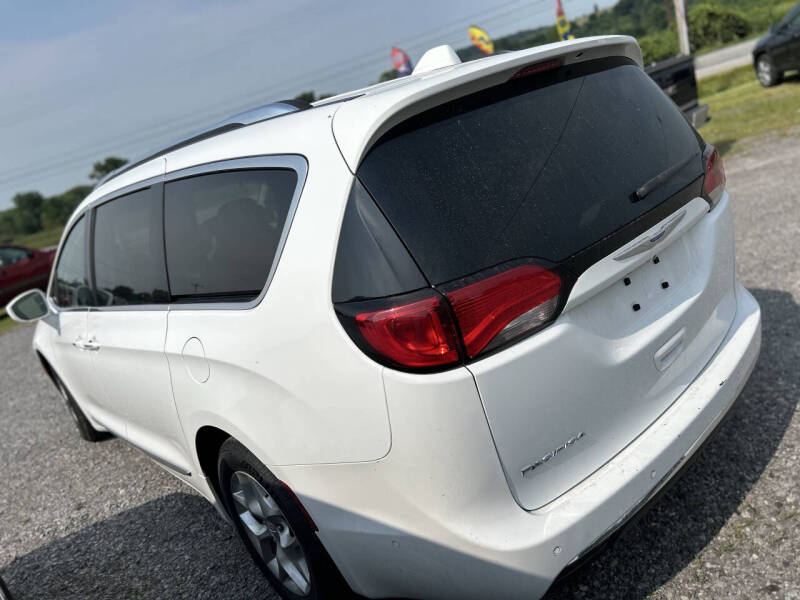 2019 Chrysler Pacifica Touring L Plus