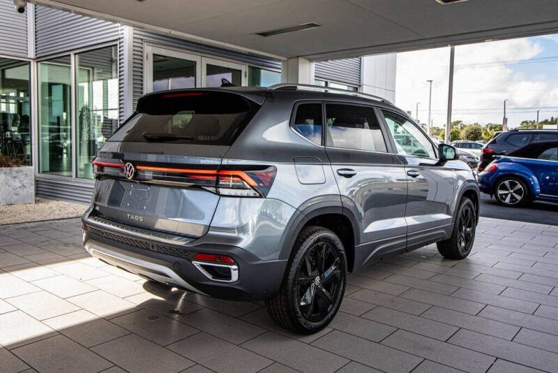 2026 Volkswagen Taos SE