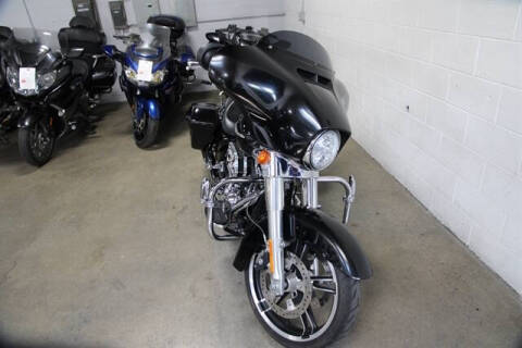 2014 Harley-Davidson STREET GLI