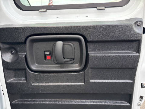 2024 GMC Savana 2500