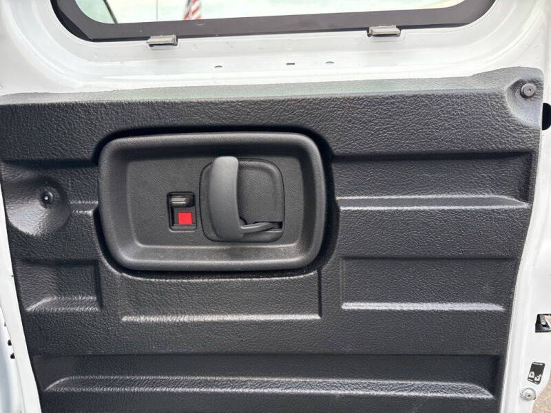 2024 GMC Savana 2500