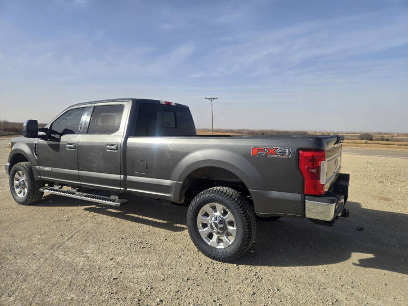 2017 Ford F-350 Super Duty Lariat