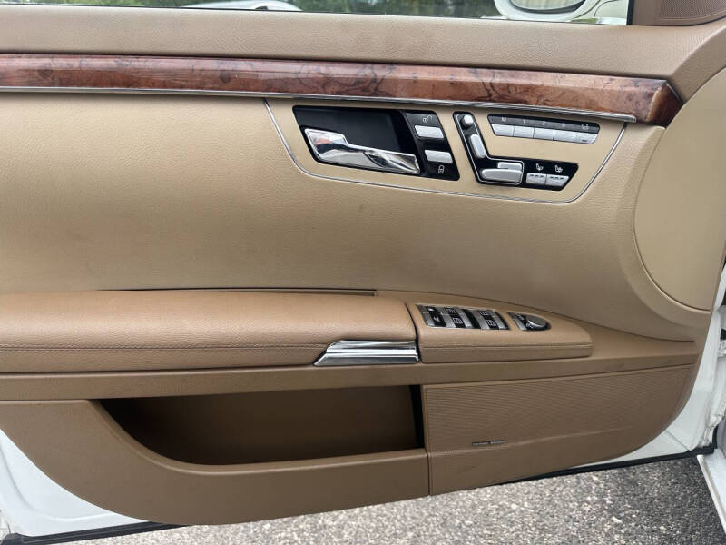 2008 Mercedes-Benz S-Class S 550 4MATIC